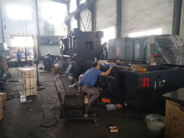 1000 톤 쓰레기통 산업 기계를 위한 자동 사출 성형 기계